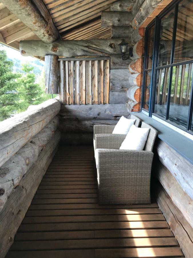Chill Cave - Logwood Cottage รูกา ภายนอก รูปภาพ